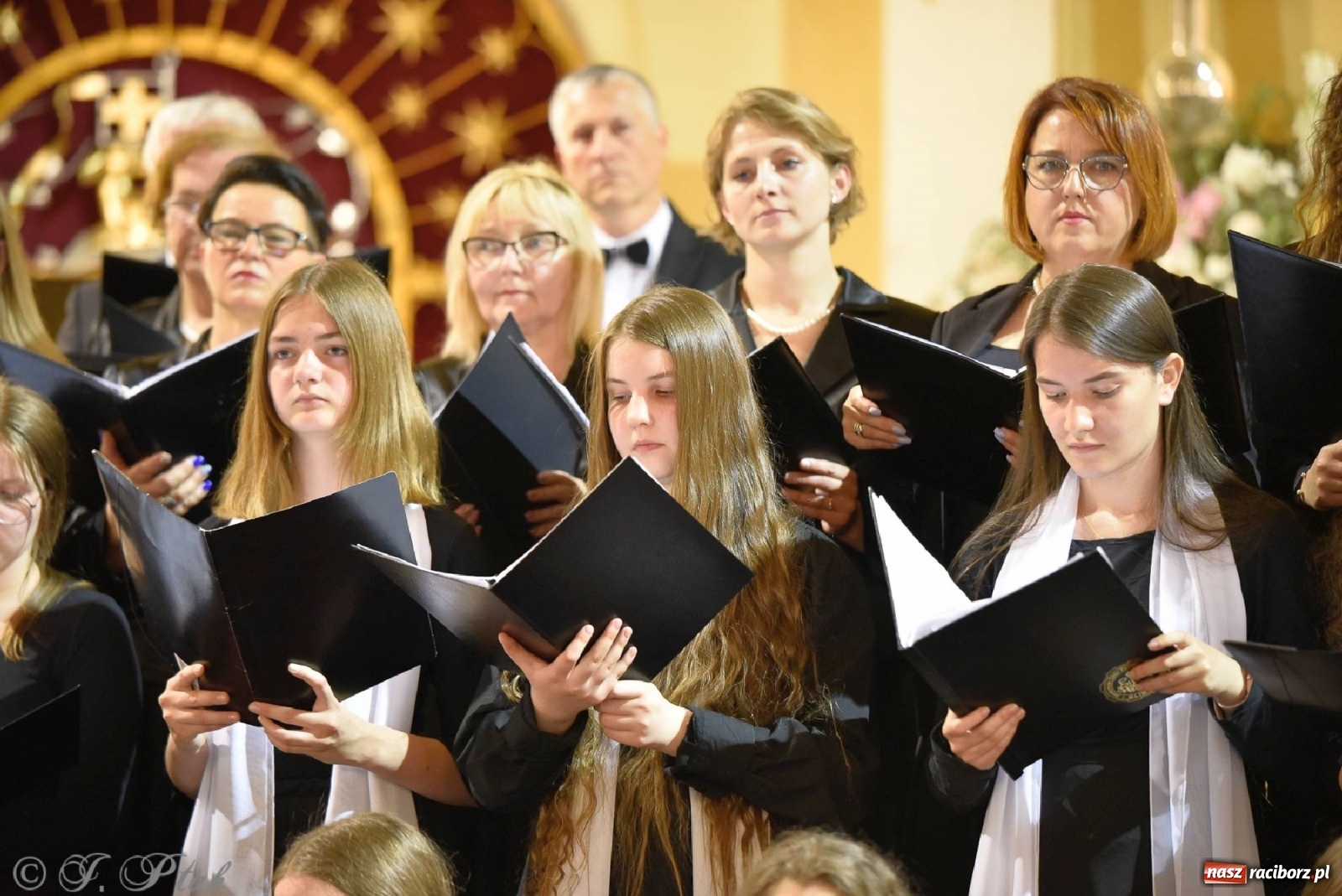 Zdjęcie w galerii na portalu naszraciborz.pl: Muzycy z Raciborza-Brzezia i Gliwic koncertowali w kościele NSPJ wiadomości z regionu