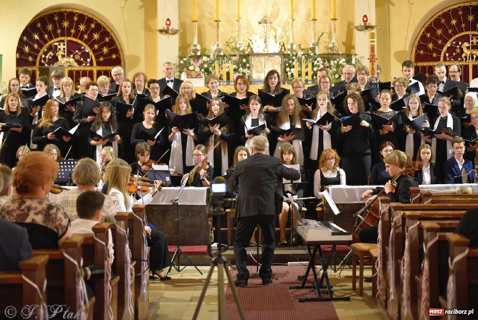 Zdjęcie w galerii na portalu naszraciborz.pl: Muzycy z Raciborza-Brzezia i Gliwic koncertowali w kościele NSPJ wiadomości z regionu
