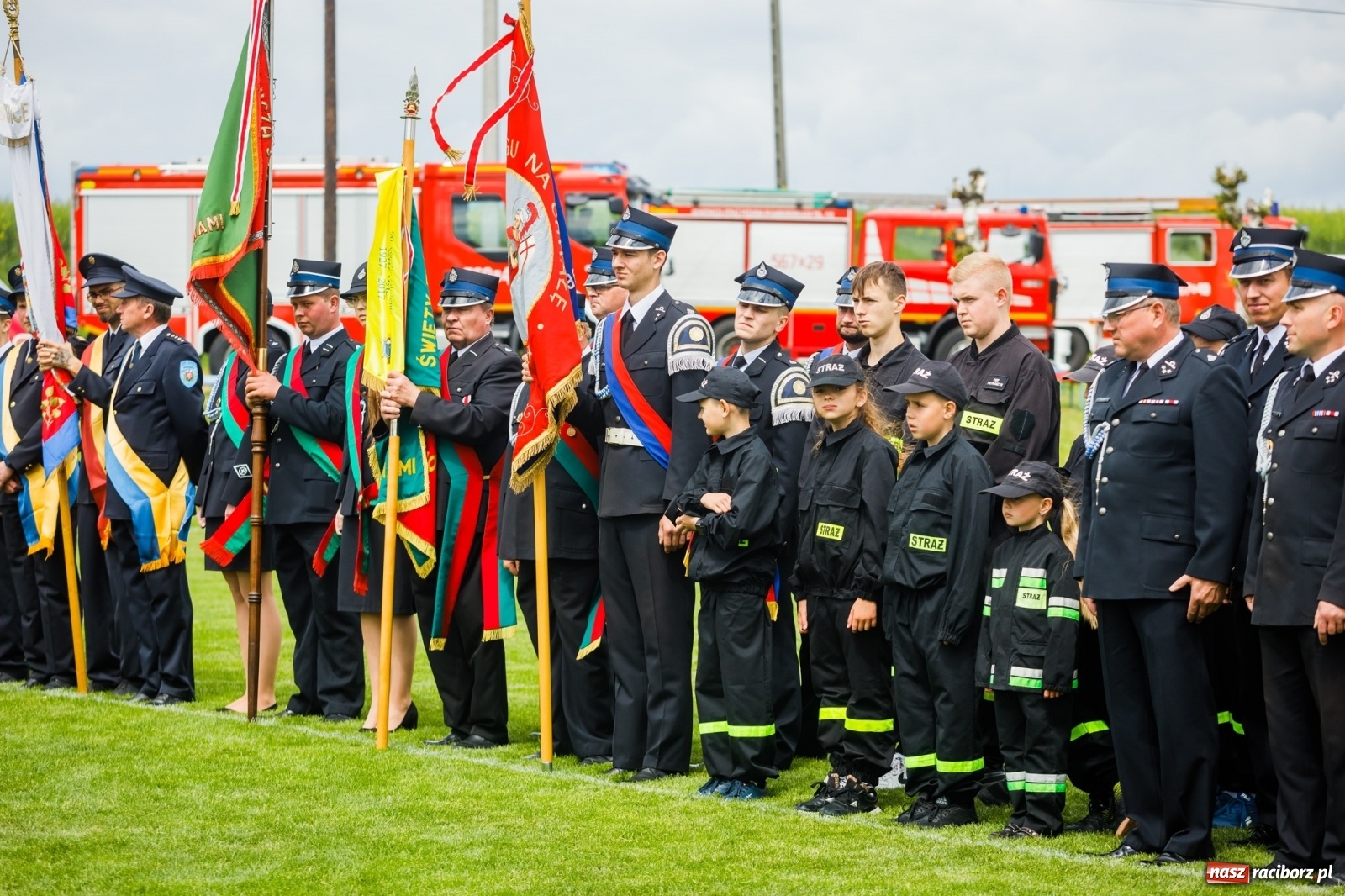 Zdjęcie w galerii na portalu naszraciborz.pl: Strażackie święto w Pietraszynie. 110-lat miejscowej OSP [FOTO i WIDEO] wiadomości z regionu