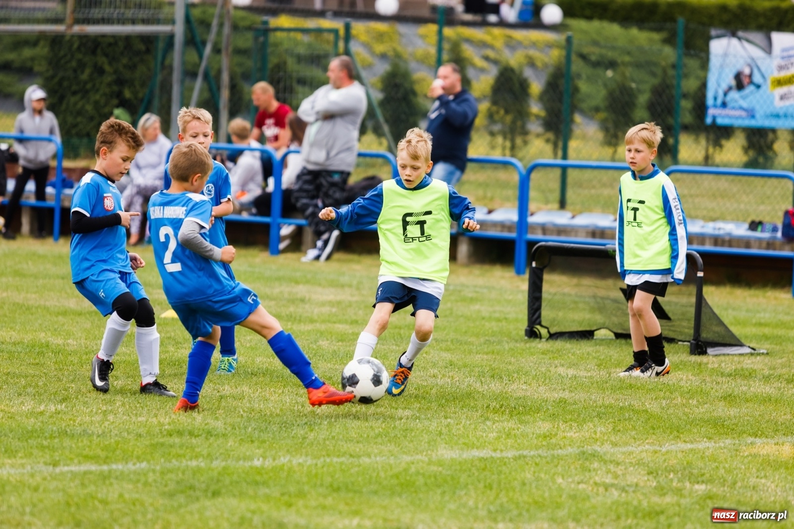 Zdjęcie w galerii na portalu naszraciborz.pl: Emocje połączone z frajdą. II Turniej Małych Bajtlów za nami [FOTO] wiadomości z regionu