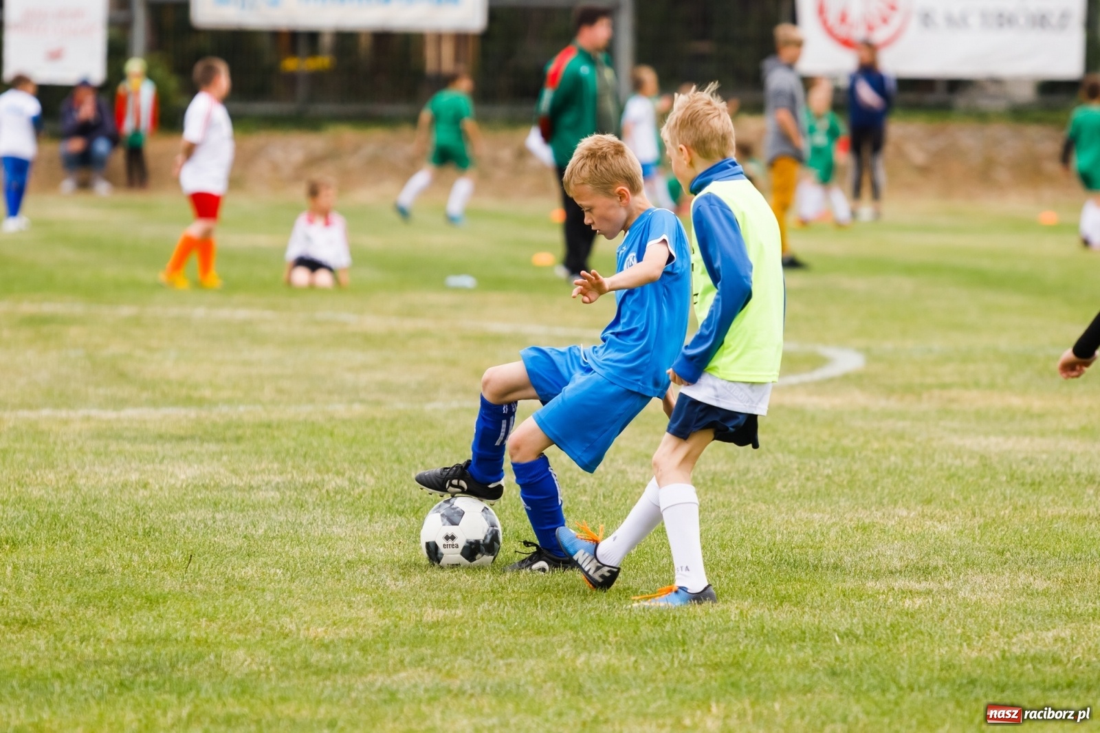 Zdjęcie w galerii na portalu naszraciborz.pl: Emocje połączone z frajdą. II Turniej Małych Bajtlów za nami [FOTO] wiadomości z regionu