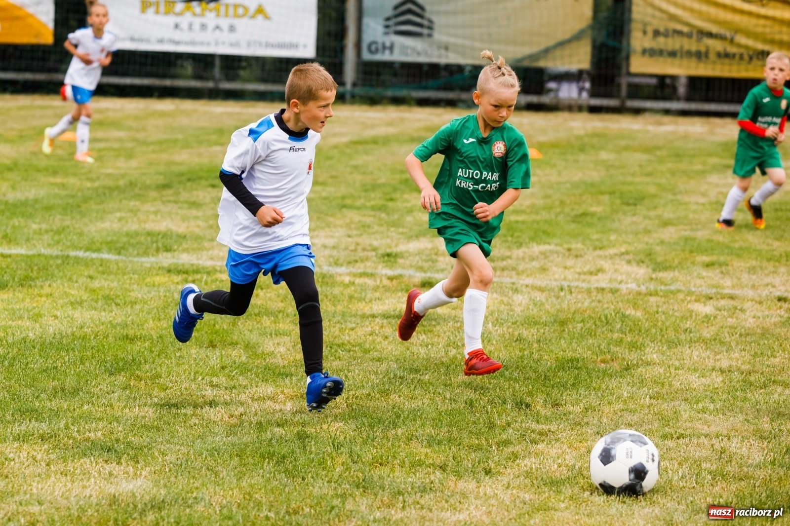 Zdjęcie w galerii na portalu naszraciborz.pl: Emocje połączone z frajdą. II Turniej Małych Bajtlów za nami [FOTO] wiadomości z regionu