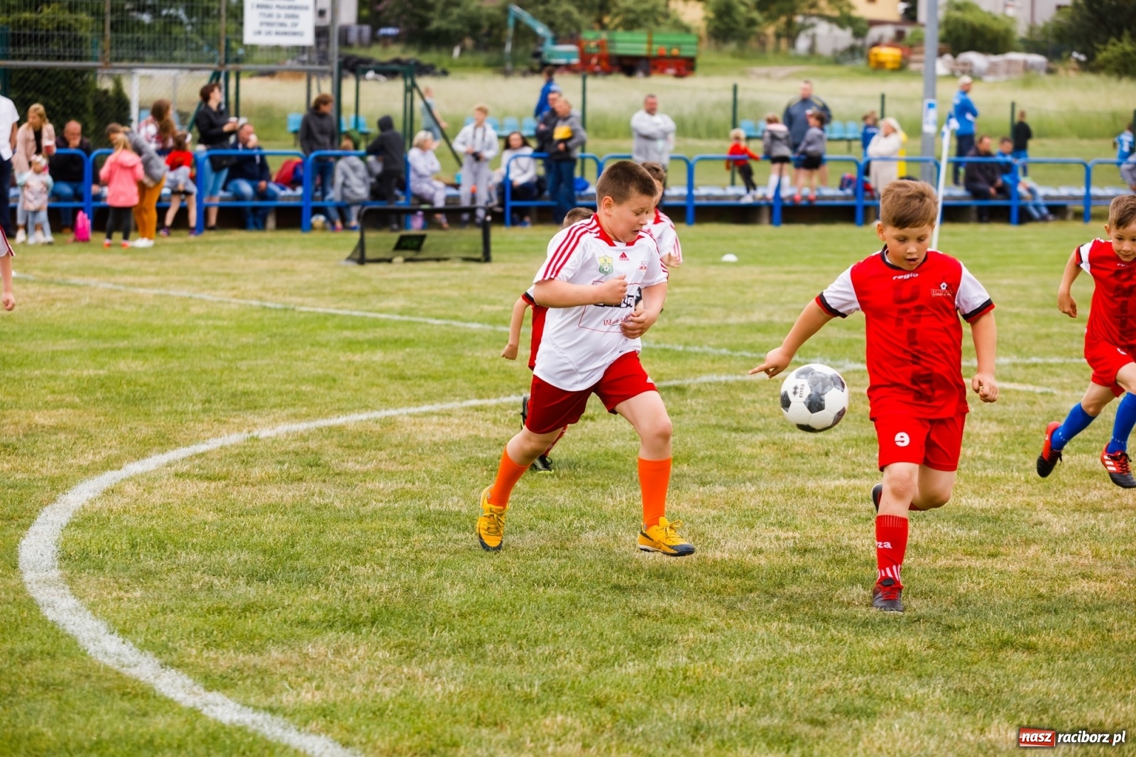 Zdjęcie w galerii na portalu naszraciborz.pl: Emocje połączone z frajdą. II Turniej Małych Bajtlów za nami [FOTO] wiadomości z regionu