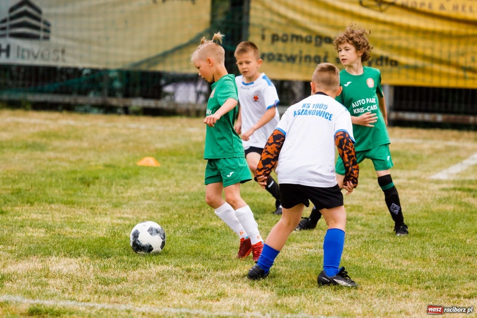 Zdjęcie w galerii na portalu naszraciborz.pl: Emocje połączone z frajdą. II Turniej Małych Bajtlów za nami [FOTO] wiadomości z regionu