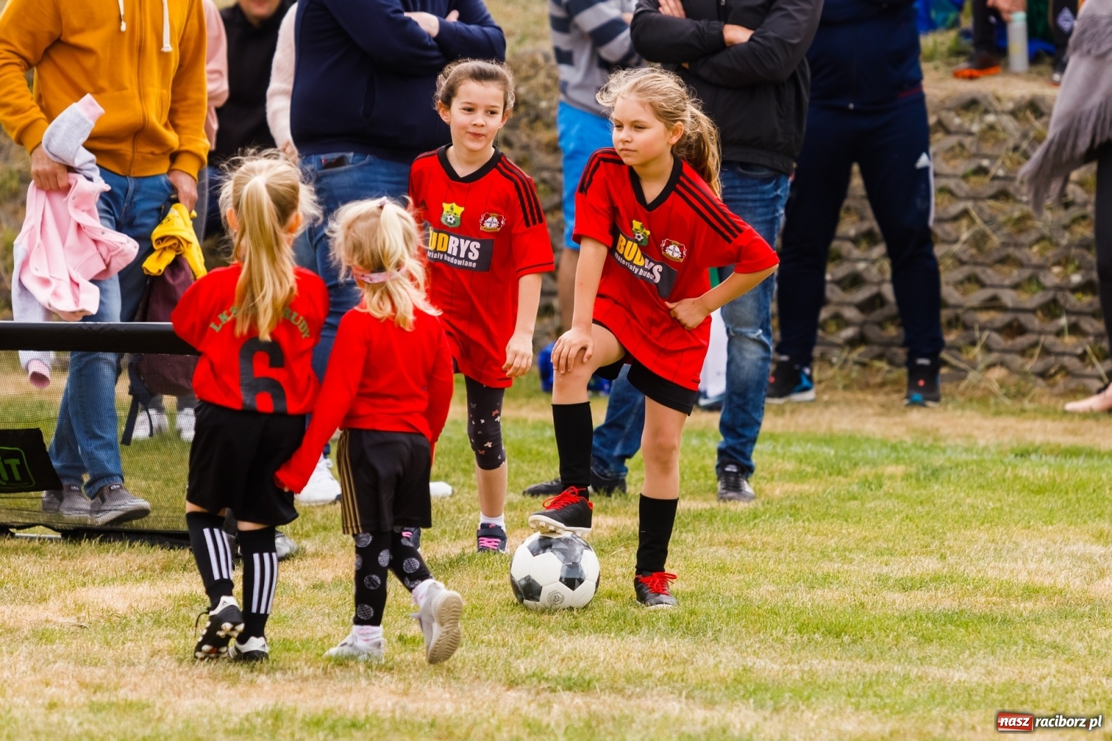 Zdjęcie w galerii na portalu naszraciborz.pl: Emocje połączone z frajdą. II Turniej Małych Bajtlów za nami [FOTO] wiadomości z regionu