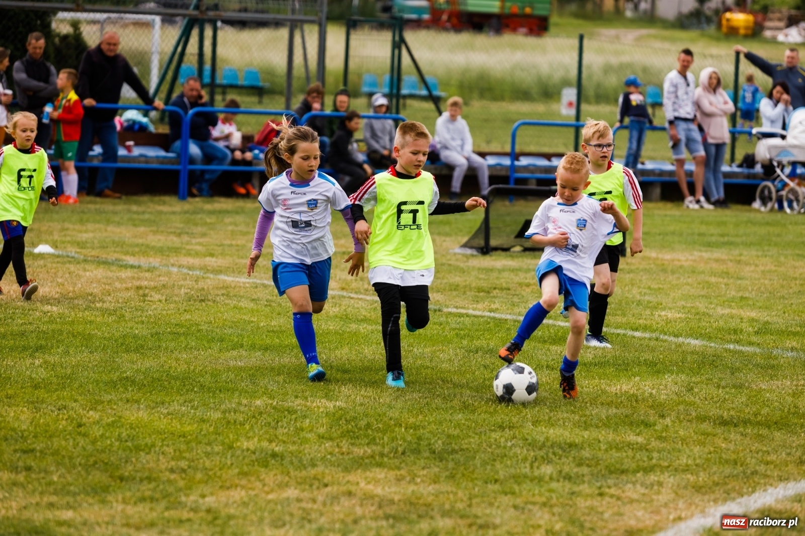 Zdjęcie w galerii na portalu naszraciborz.pl: Emocje połączone z frajdą. II Turniej Małych Bajtlów za nami [FOTO] wiadomości z regionu