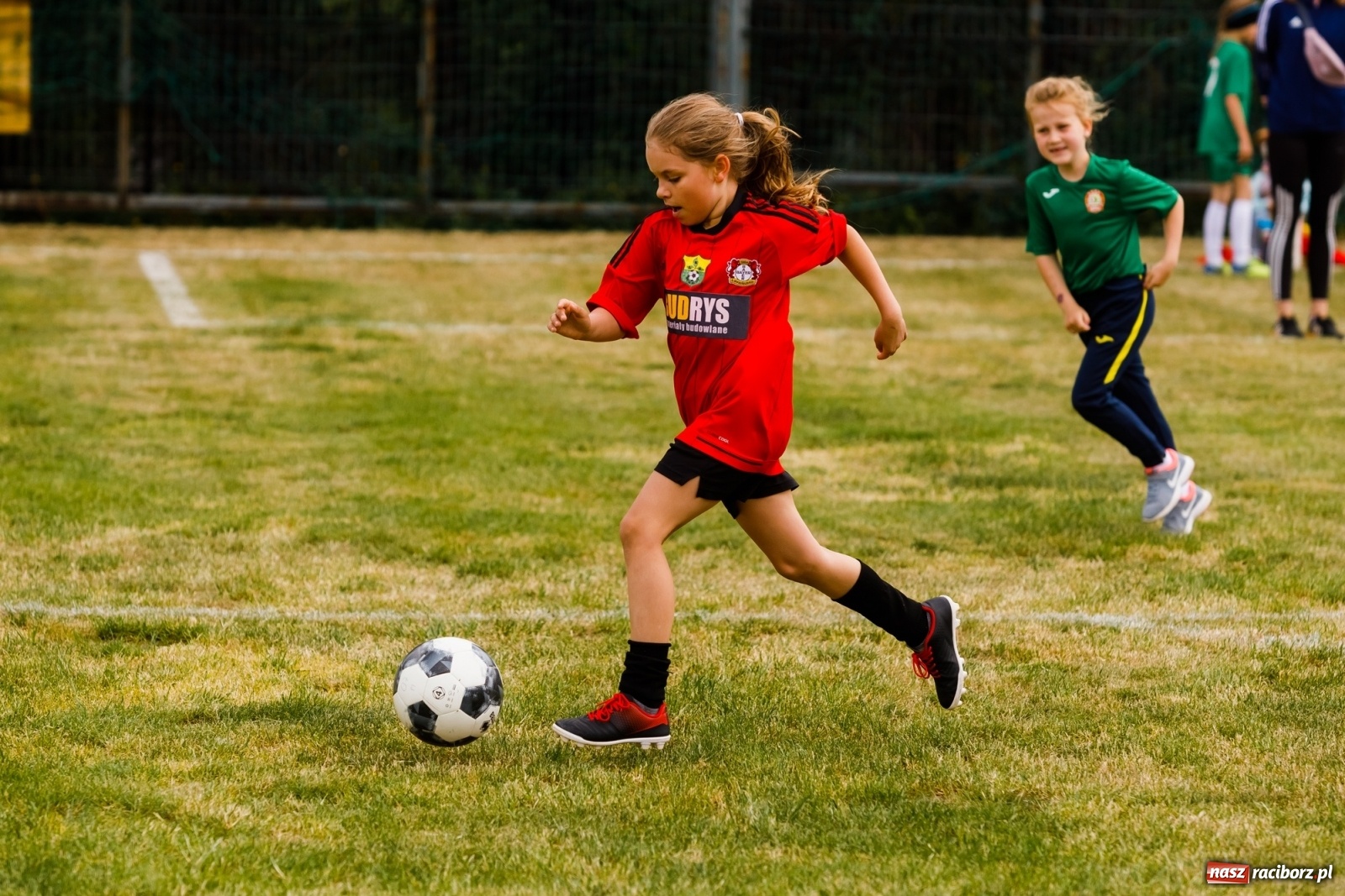 Zdjęcie w galerii na portalu naszraciborz.pl: Emocje połączone z frajdą. II Turniej Małych Bajtlów za nami [FOTO] wiadomości z regionu