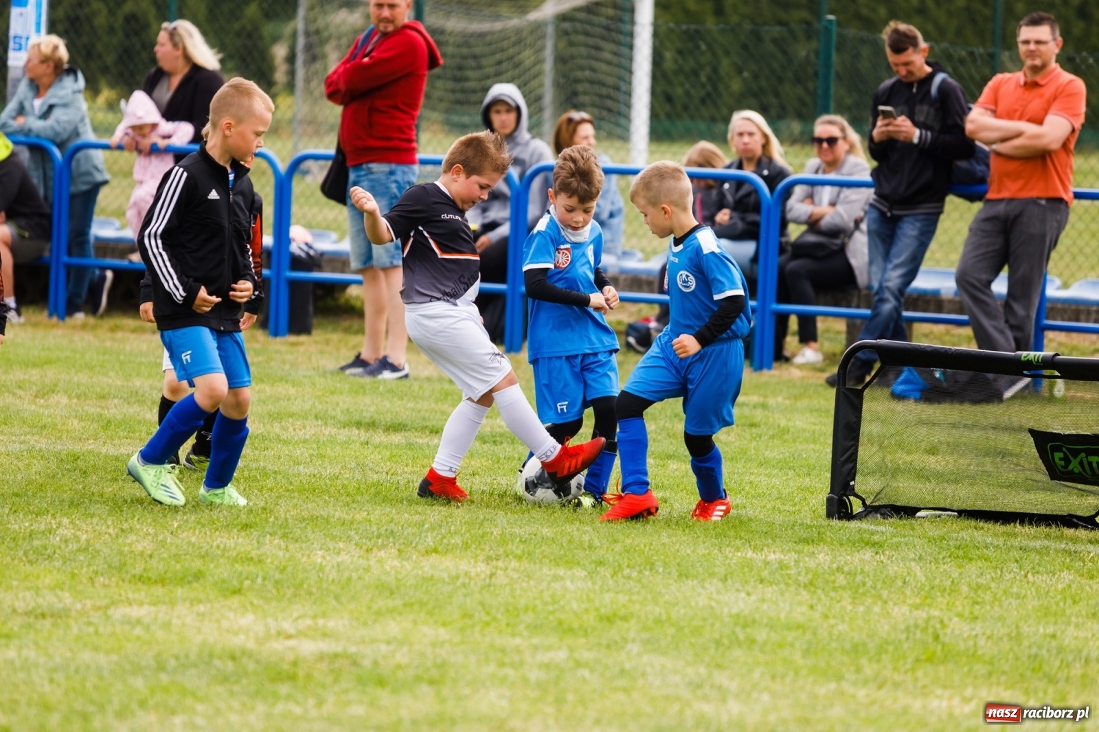 Zdjęcie w galerii na portalu naszraciborz.pl: Emocje połączone z frajdą. II Turniej Małych Bajtlów za nami [FOTO] wiadomości z regionu