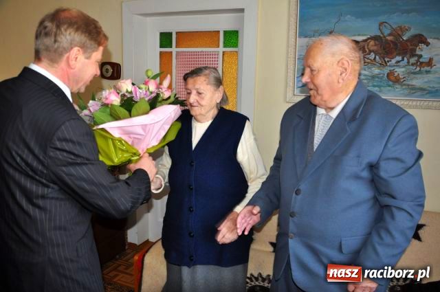 Zdjęcie w galerii na portalu naszraciborz.pl: Małżonkę wypatrzył w ogrodzie... wiadomości z regionu