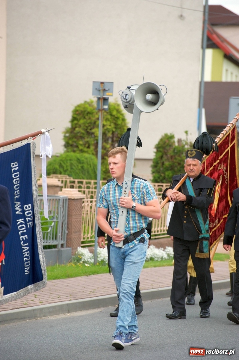 Zdjęcie w galerii na portalu naszraciborz.pl: Wierni z Tworkowa, Owsiszcz, Bolesławia i czeskiej Haci na Urbanku [FOTO i WIDEO] wiadomości z regionu
