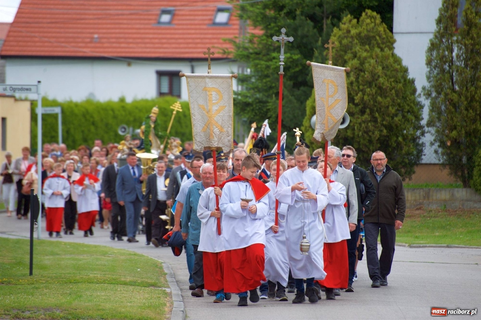 Zdjęcie w galerii na portalu naszraciborz.pl: Wierni z Tworkowa, Owsiszcz, Bolesławia i czeskiej Haci na Urbanku [FOTO i WIDEO] wiadomości z regionu