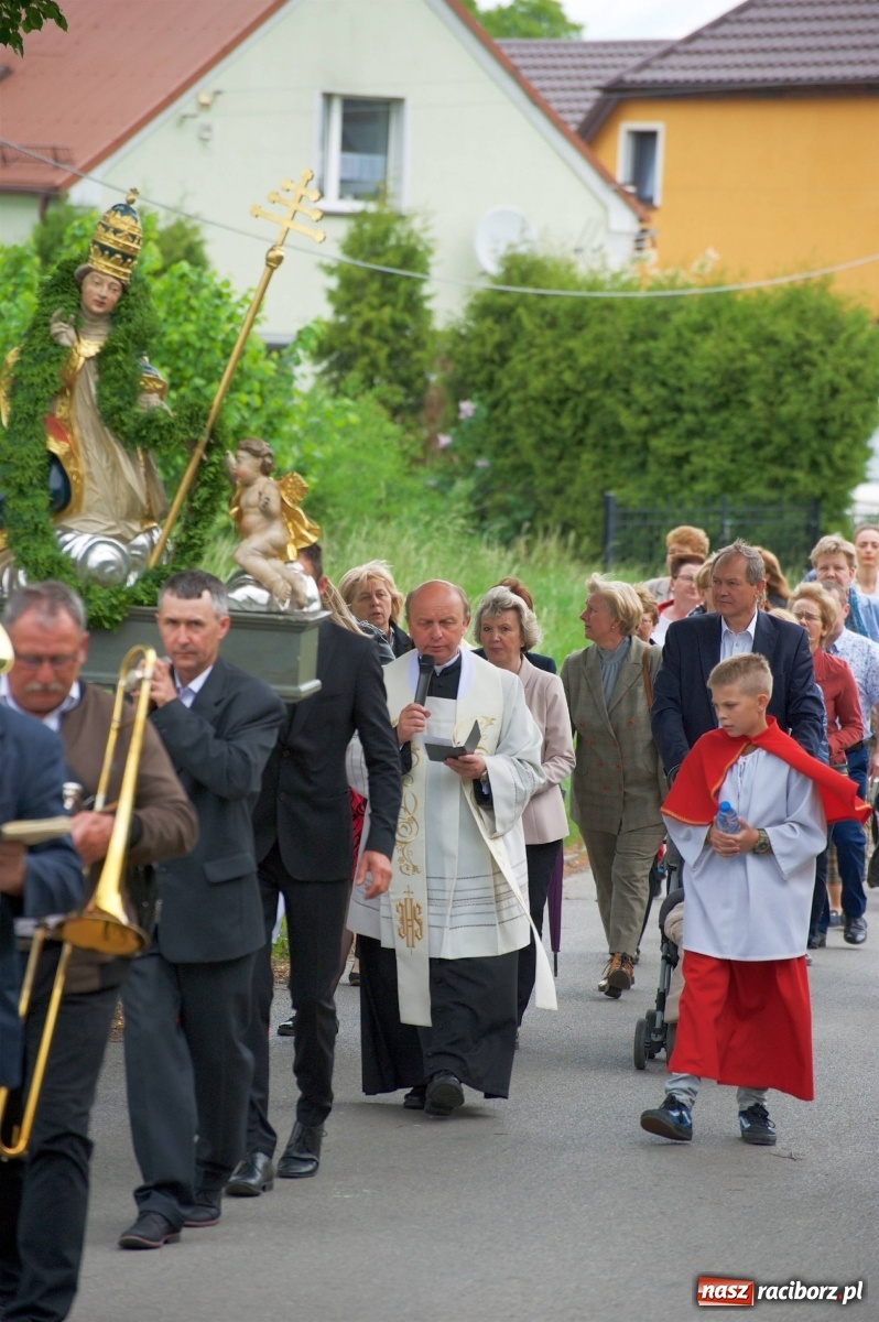 Zdjęcie w galerii na portalu naszraciborz.pl: Wierni z Tworkowa, Owsiszcz, Bolesławia i czeskiej Haci na Urbanku [FOTO i WIDEO] wiadomości z regionu