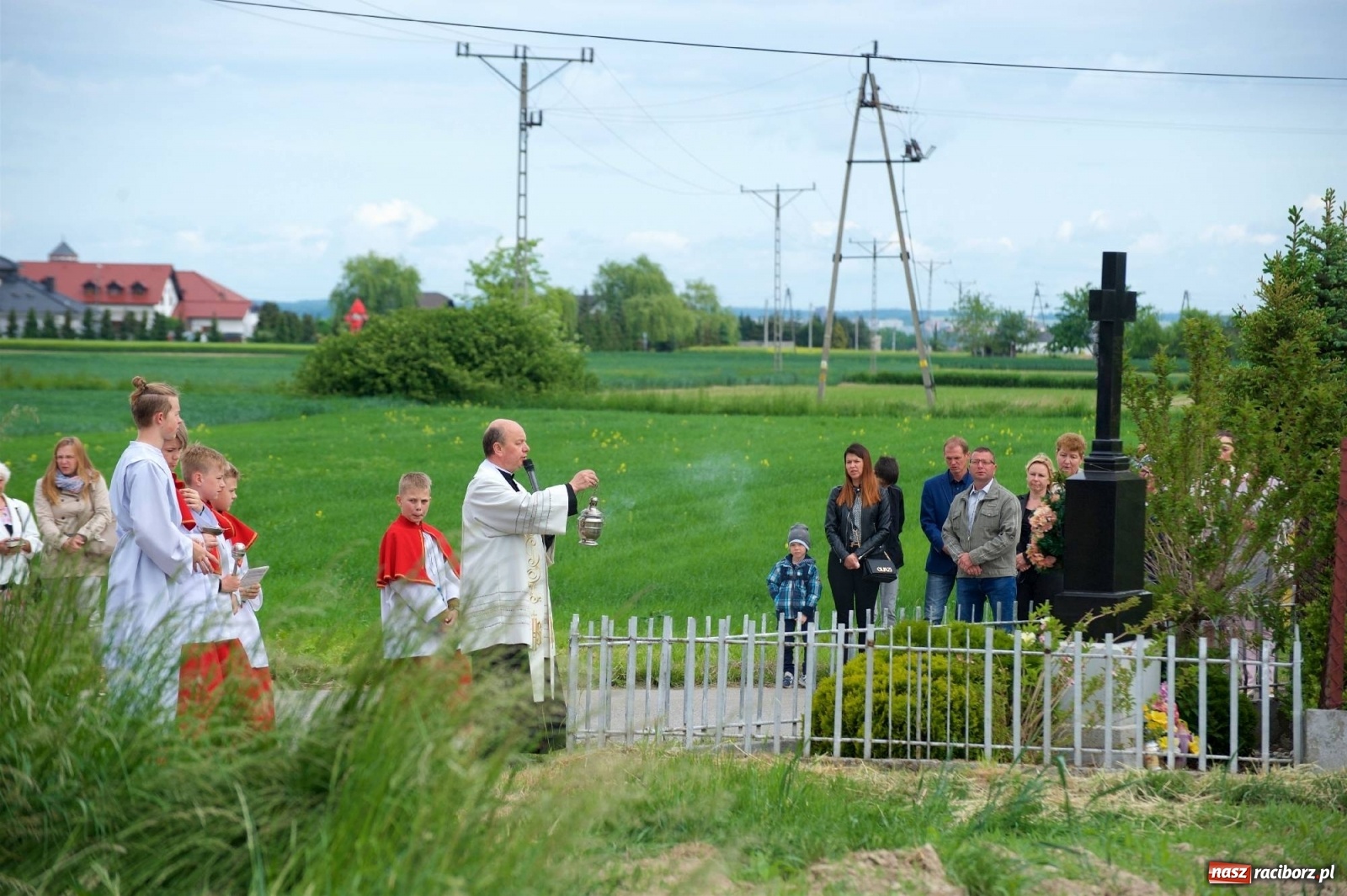Zdjęcie w galerii na portalu naszraciborz.pl: Wierni z Tworkowa, Owsiszcz, Bolesławia i czeskiej Haci na Urbanku [FOTO i WIDEO] wiadomości z regionu