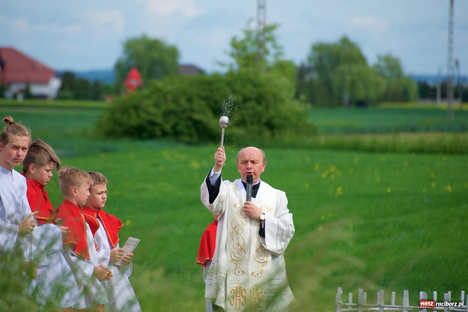 Zdjęcie w galerii na portalu naszraciborz.pl: Wierni z Tworkowa, Owsiszcz, Bolesławia i czeskiej Haci na Urbanku [FOTO i WIDEO] wiadomości z regionu