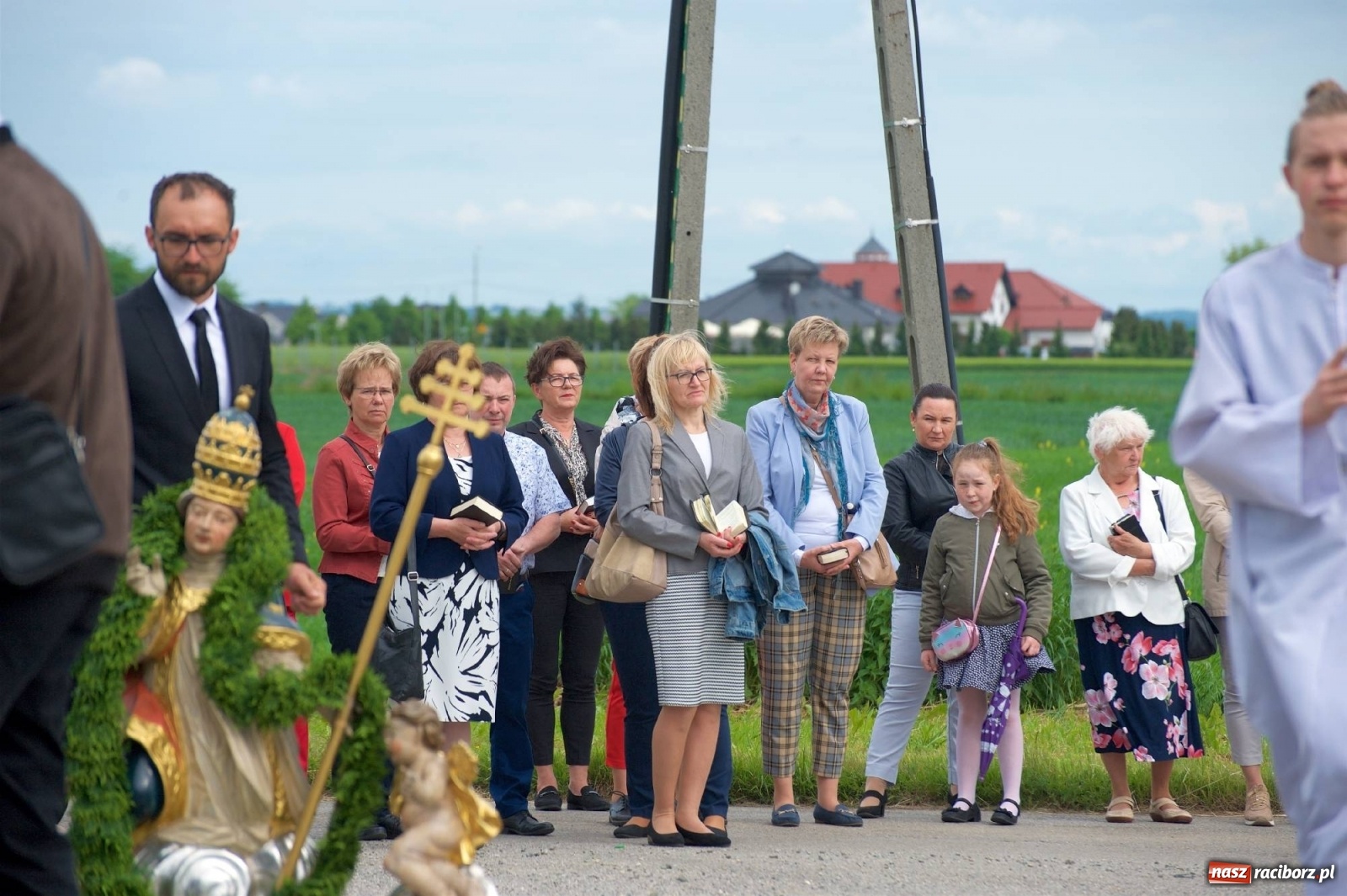 Zdjęcie w galerii na portalu naszraciborz.pl: Wierni z Tworkowa, Owsiszcz, Bolesławia i czeskiej Haci na Urbanku [FOTO i WIDEO] wiadomości z regionu