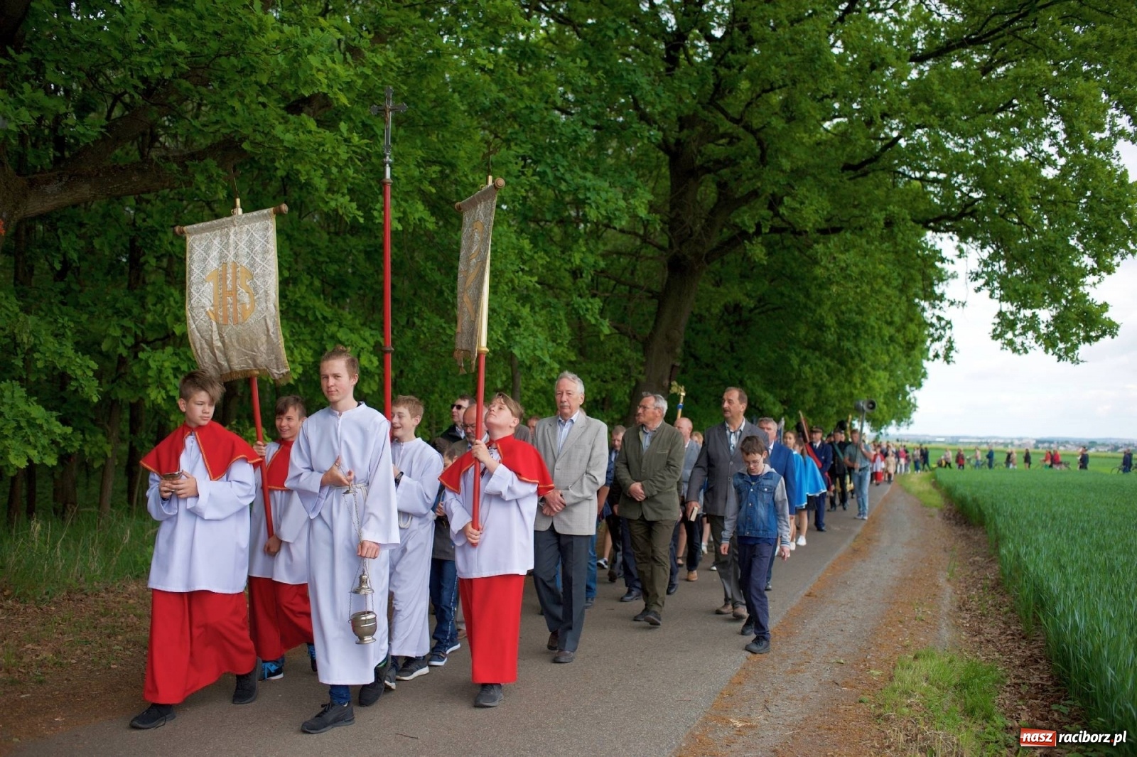 Zdjęcie w galerii na portalu naszraciborz.pl: Wierni z Tworkowa, Owsiszcz, Bolesławia i czeskiej Haci na Urbanku [FOTO i WIDEO] wiadomości z regionu