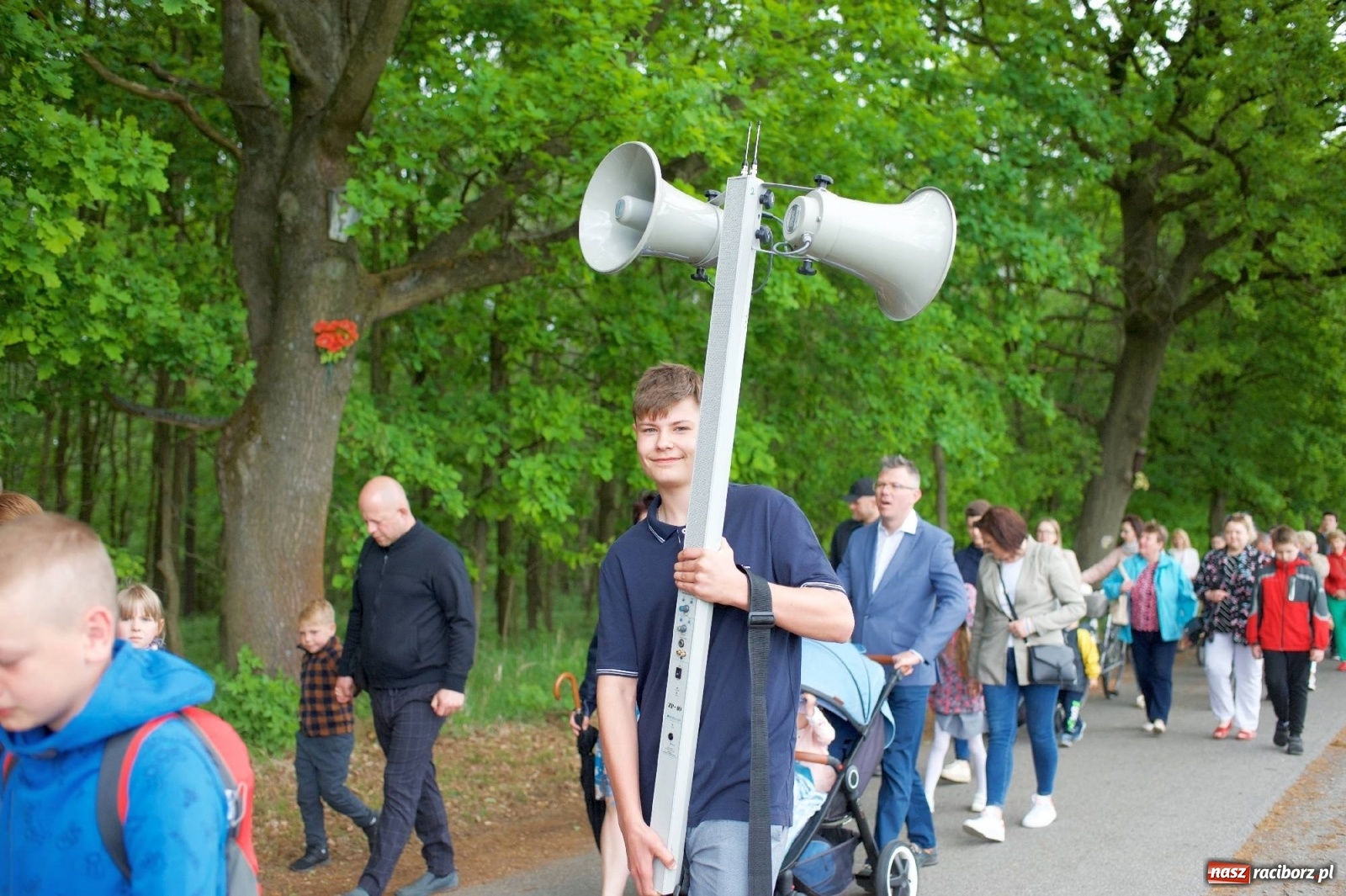 Zdjęcie w galerii na portalu naszraciborz.pl: Wierni z Tworkowa, Owsiszcz, Bolesławia i czeskiej Haci na Urbanku [FOTO i WIDEO] wiadomości z regionu
