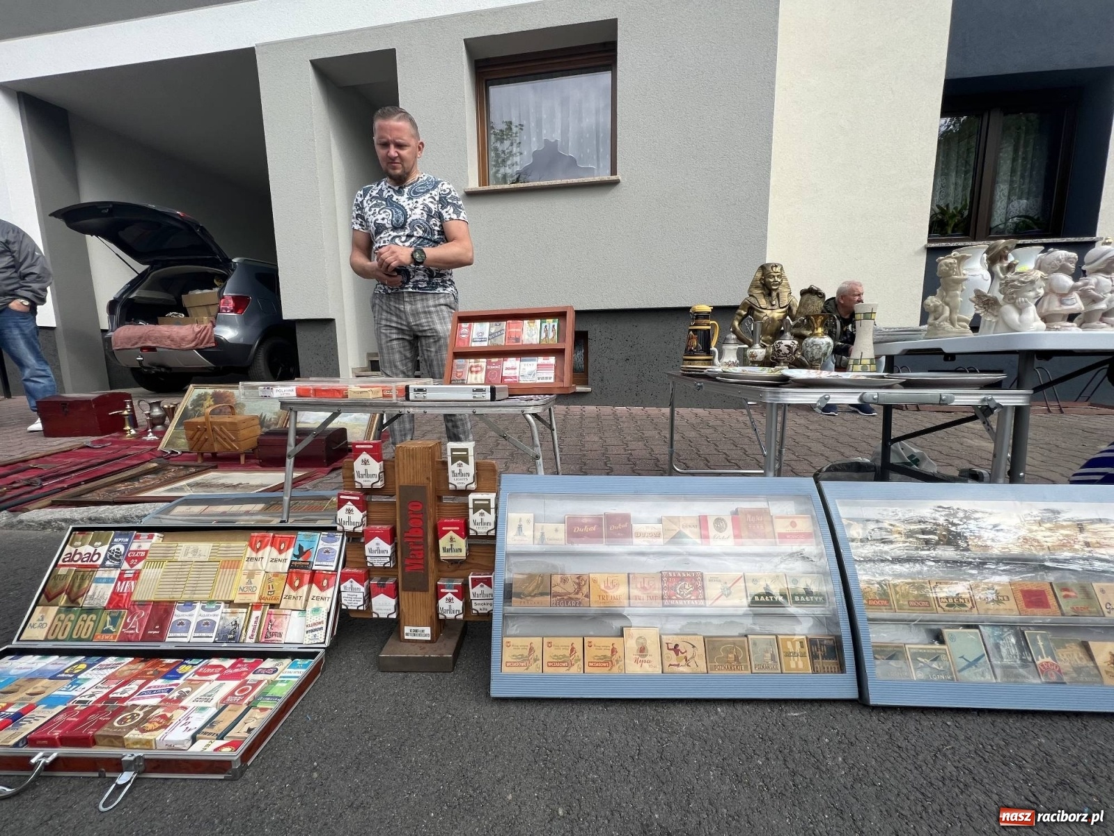 Zdjęcie w galerii na portalu naszraciborz.pl: Jarmark w Krzanowicach. Kupców sporo i rarytasy wiadomości z regionu