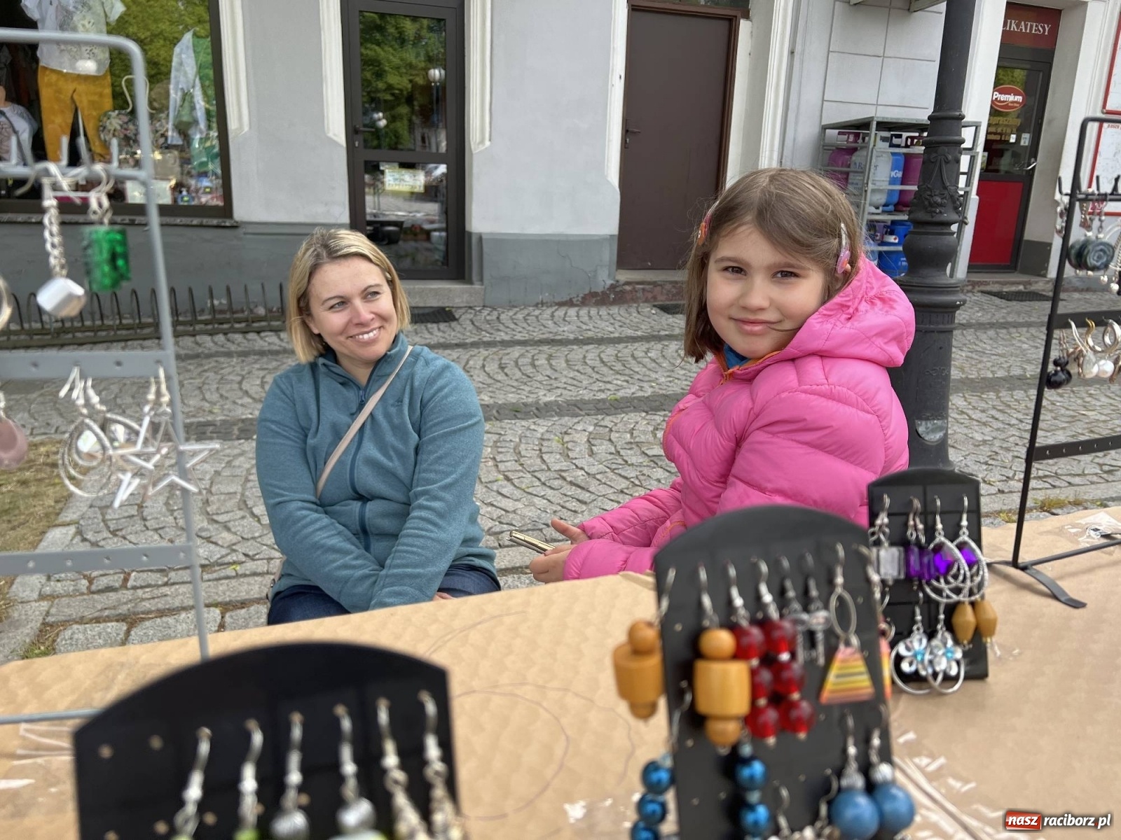 Zdjęcie w galerii na portalu naszraciborz.pl: Jarmark w Krzanowicach. Kupców sporo i rarytasy wiadomości z regionu