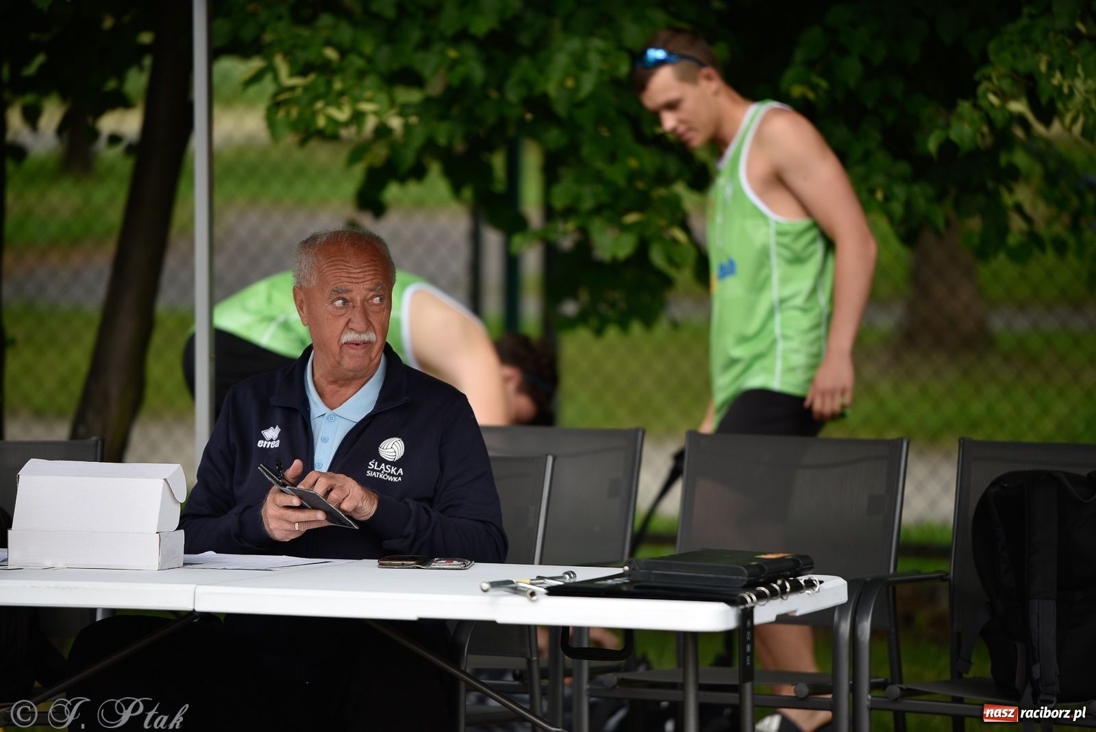 Zdjęcie w galerii na portalu naszraciborz.pl: Półfinał mistrzostw Śląska juniorów w siatkówce plażowej w Raciborzu i Krzanowicach [FOTO] wiadomości z regionu