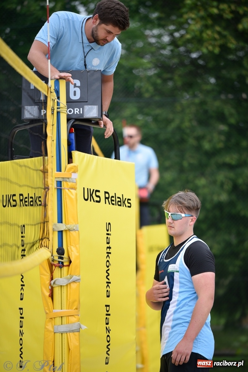 Zdjęcie w galerii na portalu naszraciborz.pl: Półfinał mistrzostw Śląska juniorów w siatkówce plażowej w Raciborzu i Krzanowicach [FOTO] wiadomości z regionu