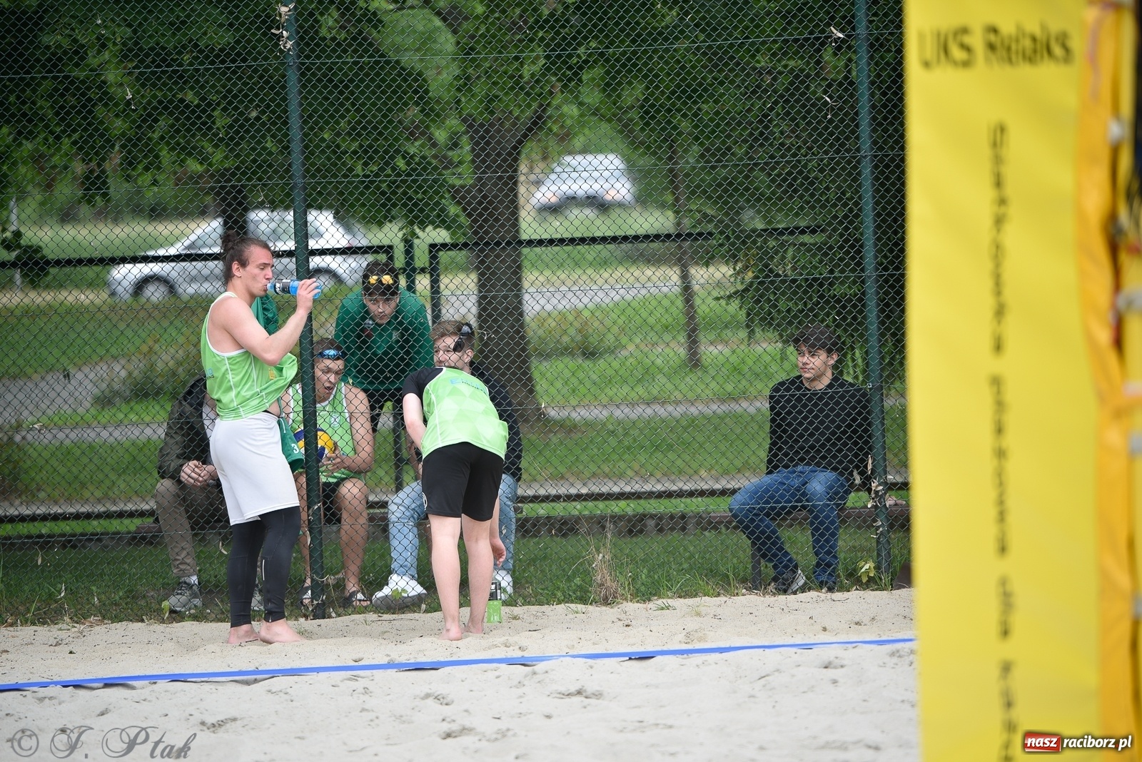 Zdjęcie w galerii na portalu naszraciborz.pl: Półfinał mistrzostw Śląska juniorów w siatkówce plażowej w Raciborzu i Krzanowicach [FOTO] wiadomości z regionu