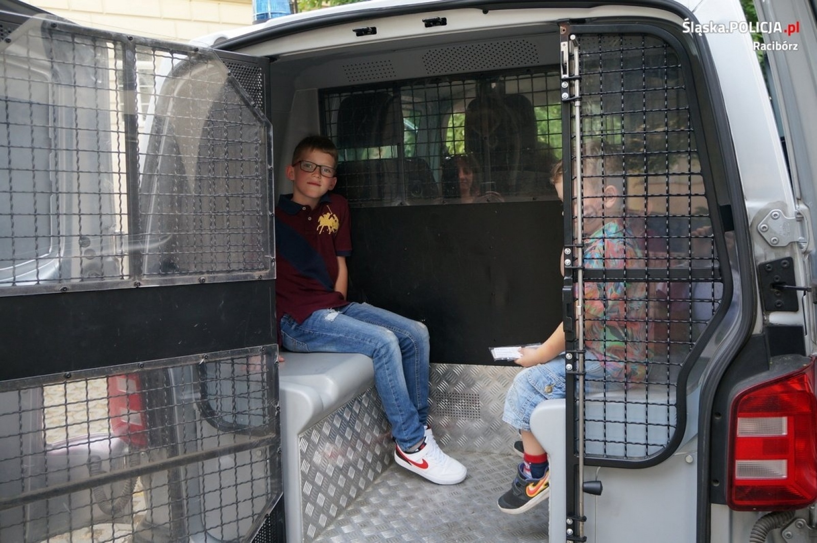 Zdjęcie w galerii na portalu naszraciborz.pl: Raciborscy policjanci na Nocy Muzeów [FOTO] wiadomości z regionu