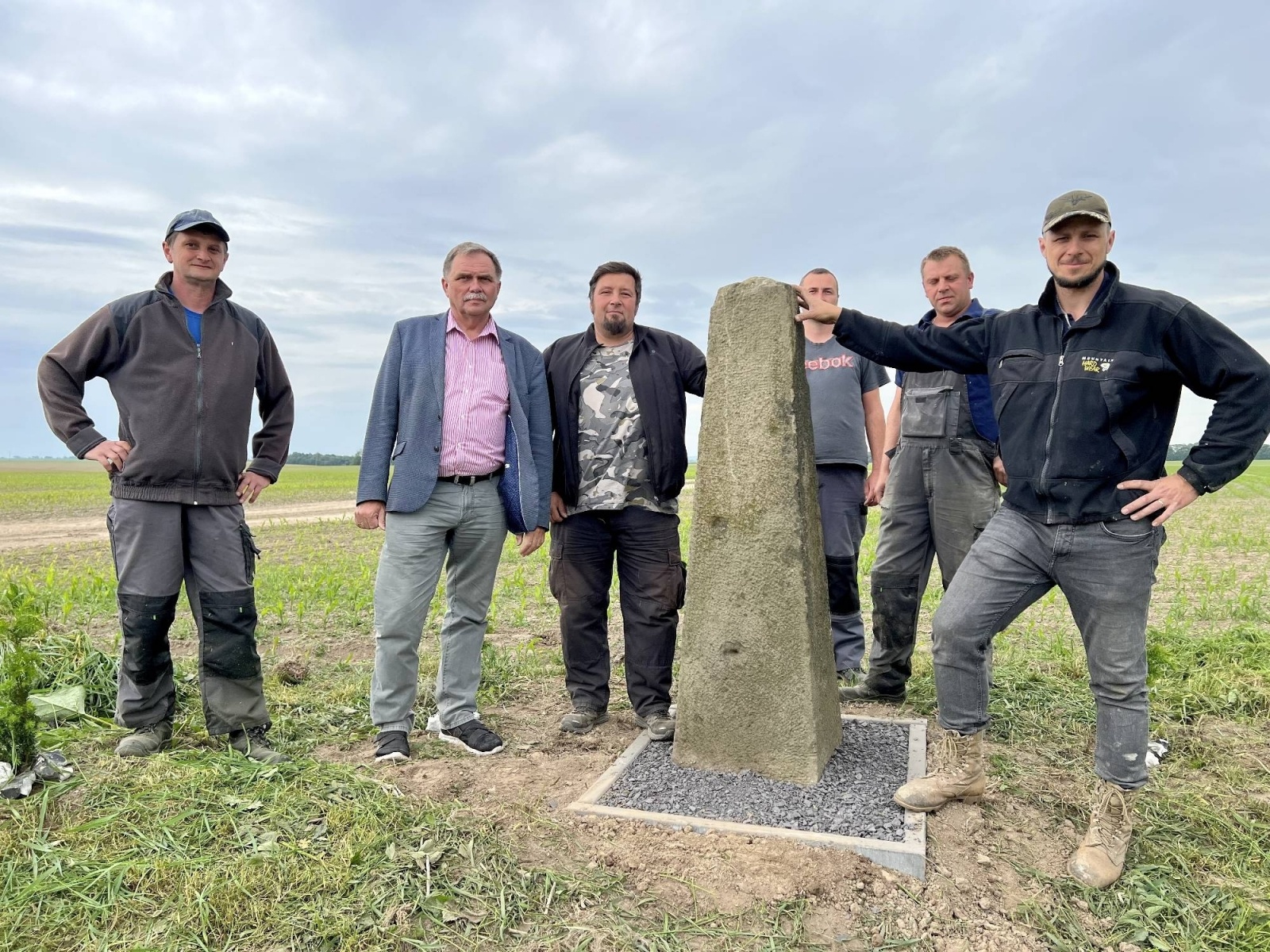 Zdjęcie w galerii na portalu naszraciborz.pl: Jeden kamień, trzy majątki i trzech grafów. Pamiątka po starych czasach w nowej aranżacji [FOTO i WIDEO] wiadomości z regionu