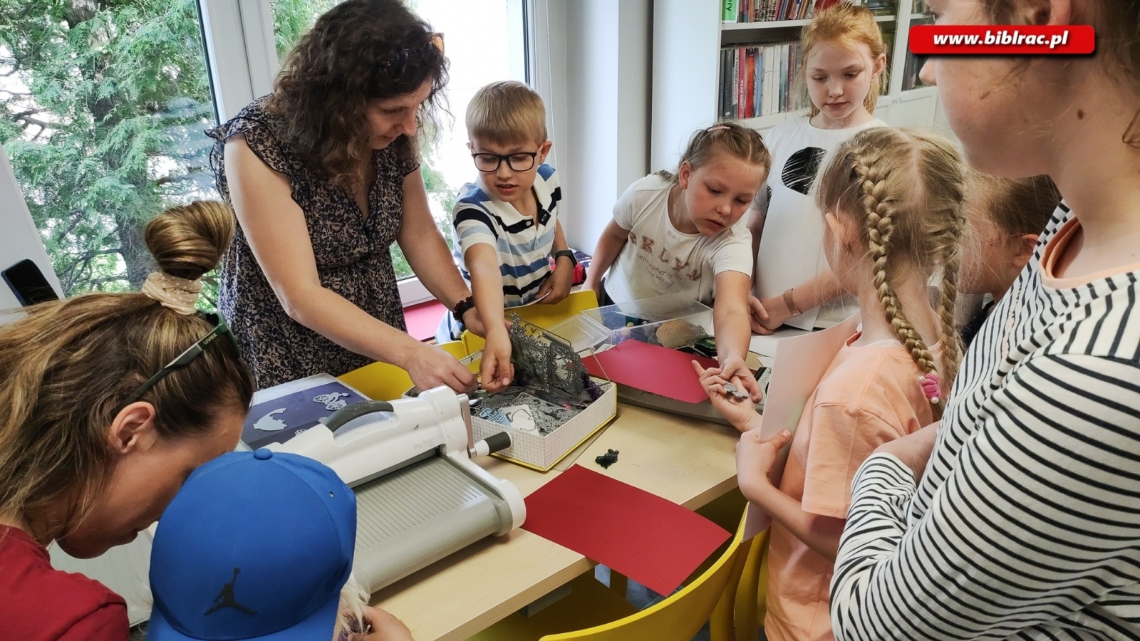 Zdjęcie w galerii na portalu naszraciborz.pl: Książki pop-up ożyły w Brzeziu wiadomości z regionu