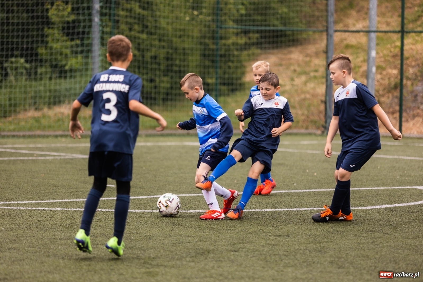 Zdjęcie w galerii na portalu naszraciborz.pl: Piłkarskie emocje w Krzanowicach. Grały orliki [FOTO] wiadomości z regionu