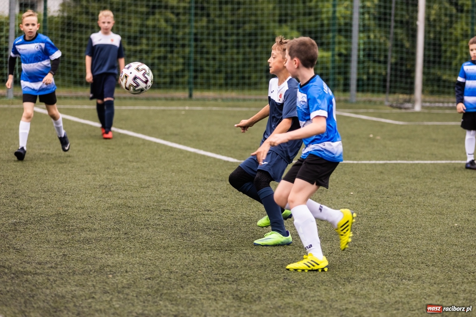 Zdjęcie w galerii na portalu naszraciborz.pl: Piłkarskie emocje w Krzanowicach. Grały orliki [FOTO] wiadomości z regionu