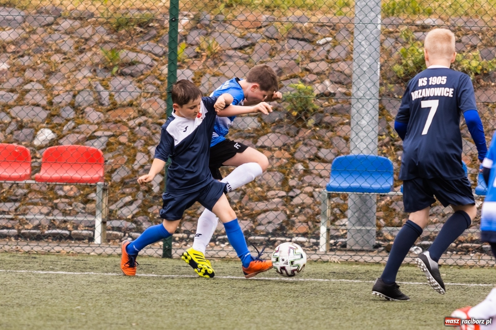 Zdjęcie w galerii na portalu naszraciborz.pl: Piłkarskie emocje w Krzanowicach. Grały orliki [FOTO] wiadomości z regionu