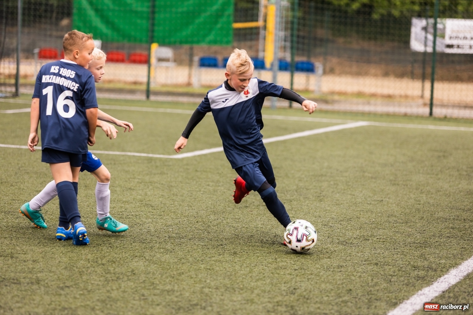 Zdjęcie w galerii na portalu naszraciborz.pl: Piłkarskie emocje w Krzanowicach. Grały orliki [FOTO] wiadomości z regionu