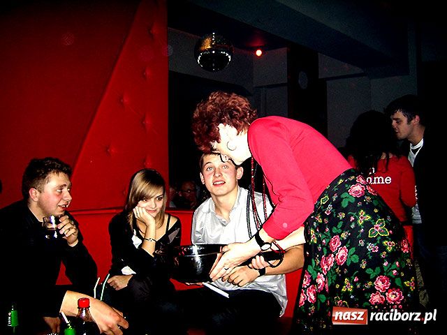 Zdjęcie w galerii na portalu naszraciborz.pl: Wróżka Diana w Vinylu wiadomości z regionu