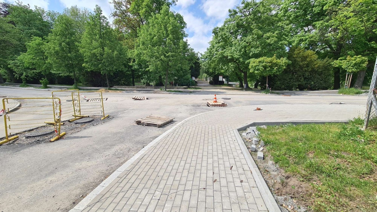 Zdjęcie w galerii na portalu naszraciborz.pl: Remont Bema, Cecylii i Rodziewiczówny. Wykonawcy żądają większych kwot wiadomości z regionu