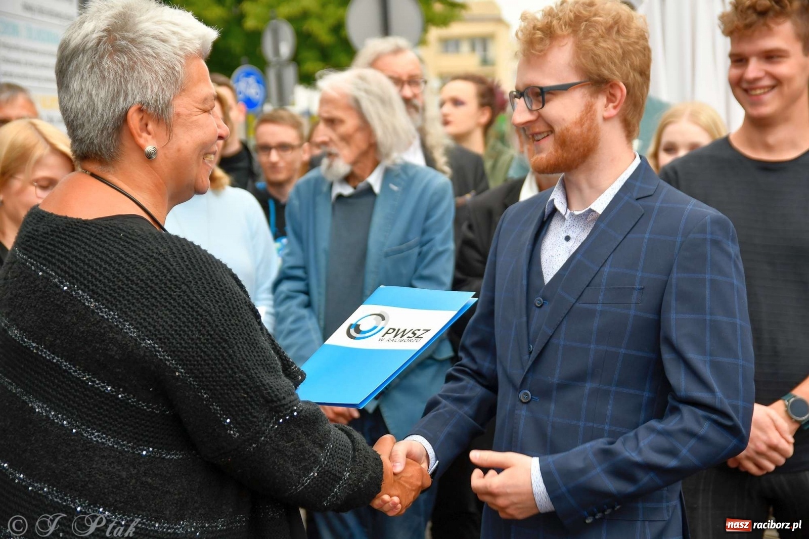 Zdjęcie w galerii na portalu naszraciborz.pl: Młoda architektura Raciborza - PWSZ pokazała prace studentów i wręczyła dyplomy wiadomości z regionu