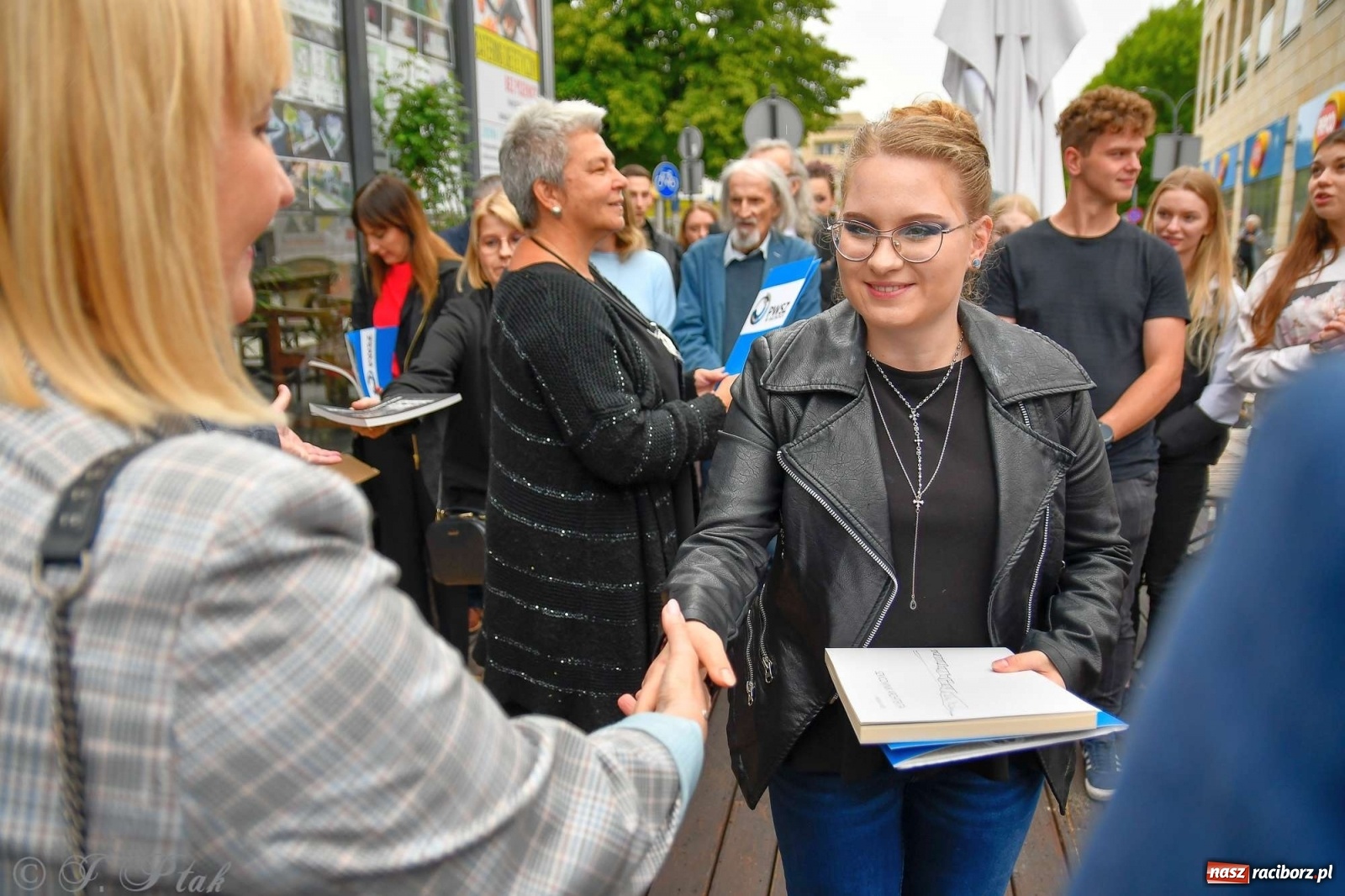 Zdjęcie w galerii na portalu naszraciborz.pl: Młoda architektura Raciborza - PWSZ pokazała prace studentów i wręczyła dyplomy wiadomości z regionu