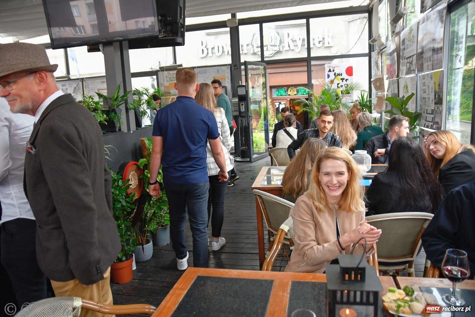 Zdjęcie w galerii na portalu naszraciborz.pl: Młoda architektura Raciborza - PWSZ pokazała prace studentów i wręczyła dyplomy wiadomości z regionu