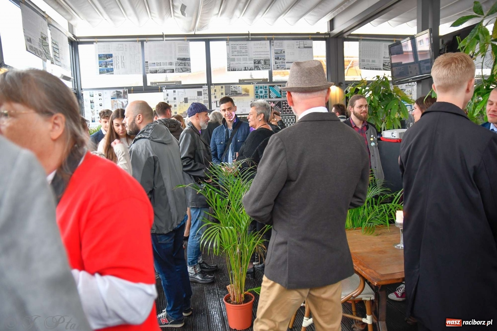 Zdjęcie w galerii na portalu naszraciborz.pl: Młoda architektura Raciborza - PWSZ pokazała prace studentów i wręczyła dyplomy wiadomości z regionu
