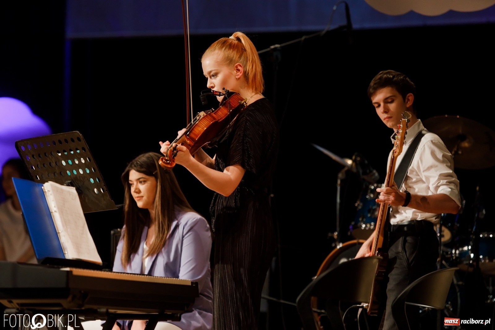 Zdjęcie w galerii na portalu naszraciborz.pl: Kasprowicz z serca - koncert w Raciborskim Centrum Kultury [FOTO i WIDEO] wiadomości z regionu