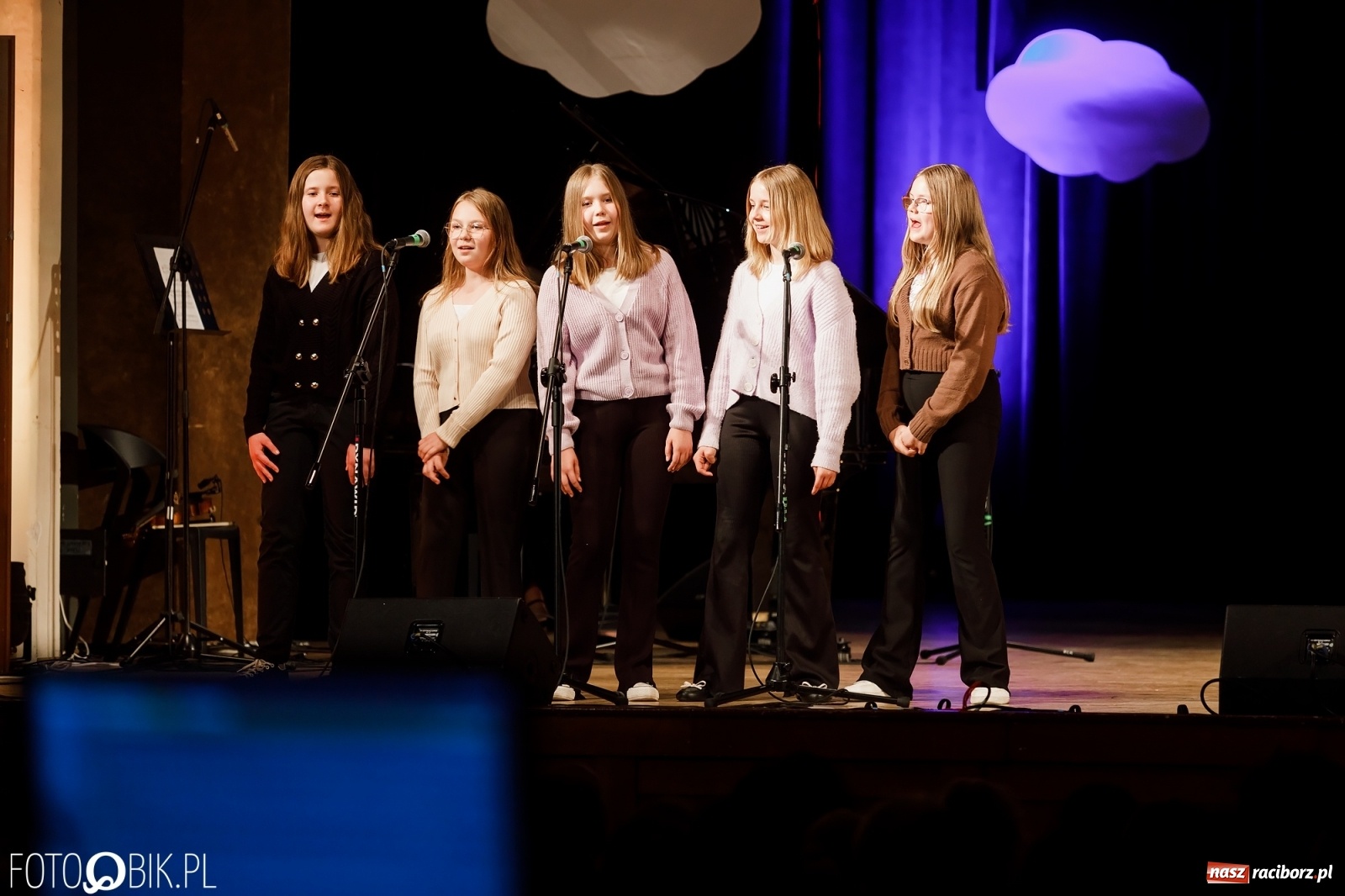 Zdjęcie w galerii na portalu naszraciborz.pl: Kasprowicz z serca - koncert w Raciborskim Centrum Kultury [FOTO i WIDEO] wiadomości z regionu