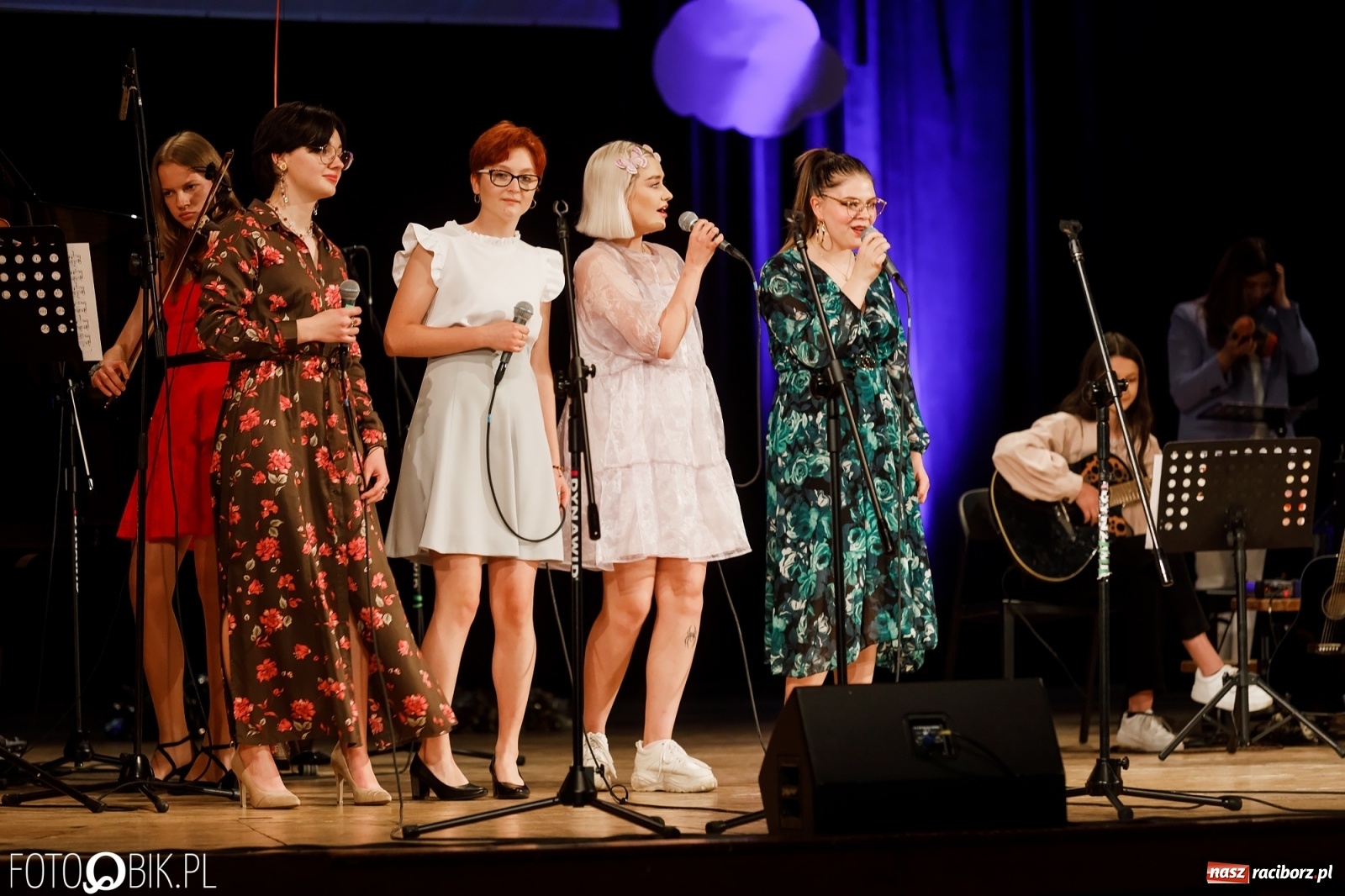 Zdjęcie w galerii na portalu naszraciborz.pl: Kasprowicz z serca - koncert w Raciborskim Centrum Kultury [FOTO i WIDEO] wiadomości z regionu