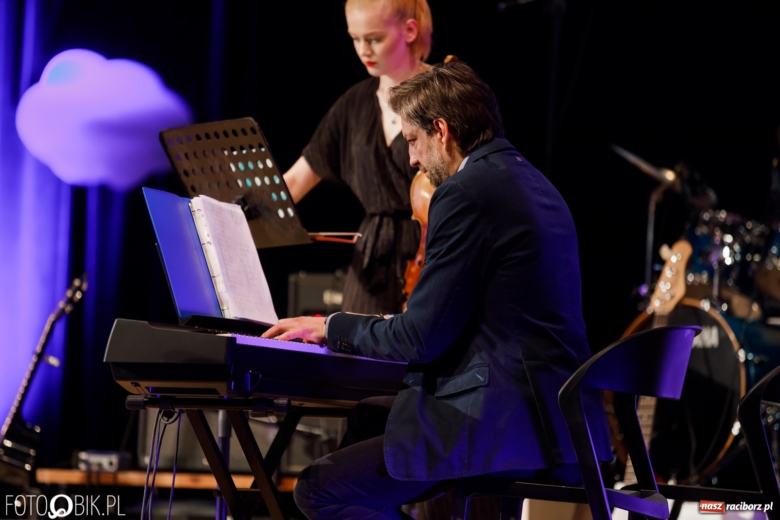 Zdjęcie w galerii na portalu naszraciborz.pl: Kasprowicz z serca - koncert w Raciborskim Centrum Kultury [FOTO i WIDEO] wiadomości z regionu
