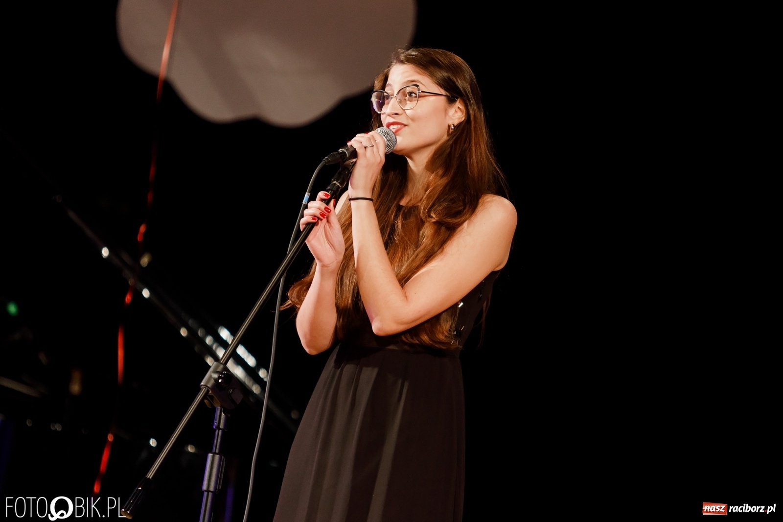 Zdjęcie w galerii na portalu naszraciborz.pl: Kasprowicz z serca - koncert w Raciborskim Centrum Kultury [FOTO i WIDEO] wiadomości z regionu