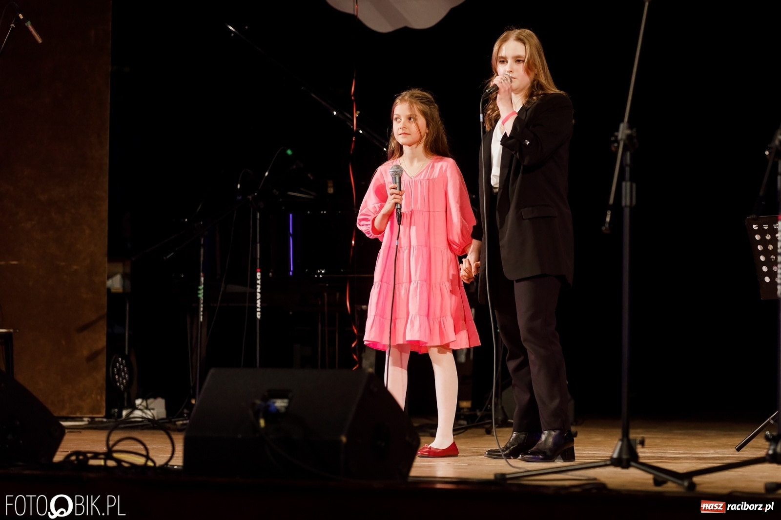 Zdjęcie w galerii na portalu naszraciborz.pl: Kasprowicz z serca - koncert w Raciborskim Centrum Kultury [FOTO i WIDEO] wiadomości z regionu