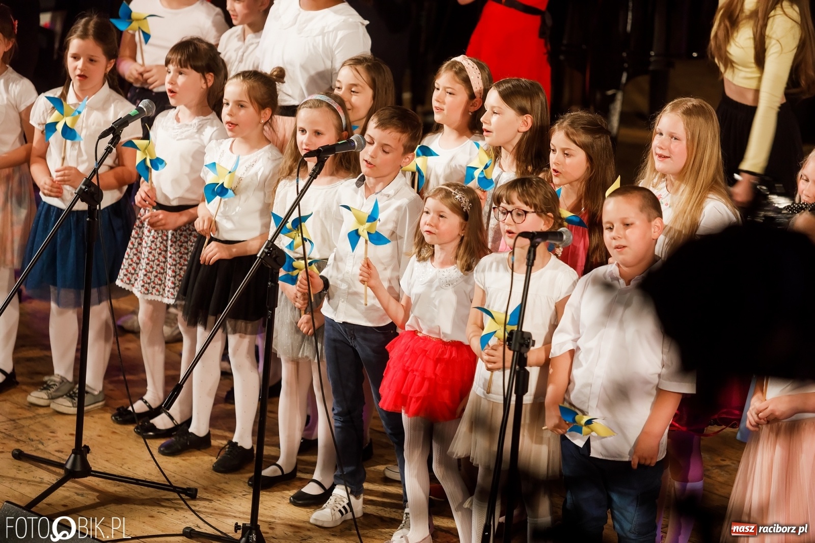 Zdjęcie w galerii na portalu naszraciborz.pl: Kasprowicz z serca - koncert w Raciborskim Centrum Kultury [FOTO i WIDEO] wiadomości z regionu