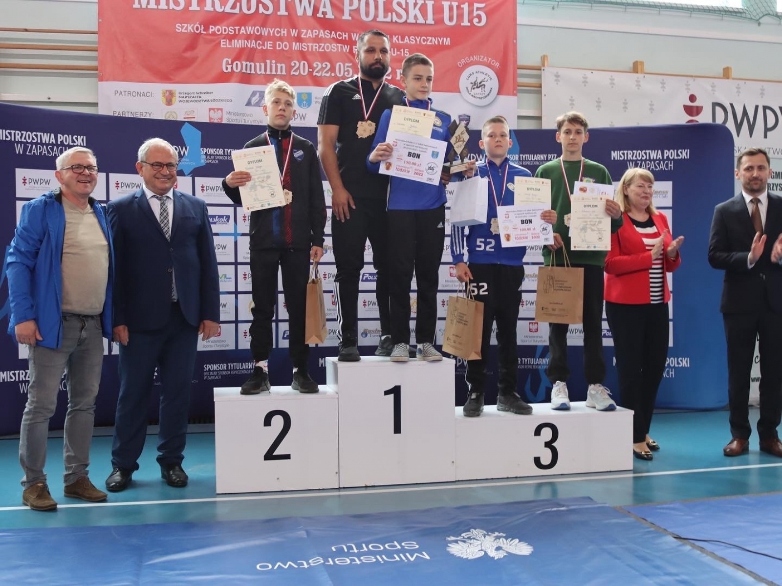 Zdjęcie w galerii na portalu naszraciborz.pl: Młodzi zapaśnicy z Raciborza najlepsi w kraju! wiadomości z regionu