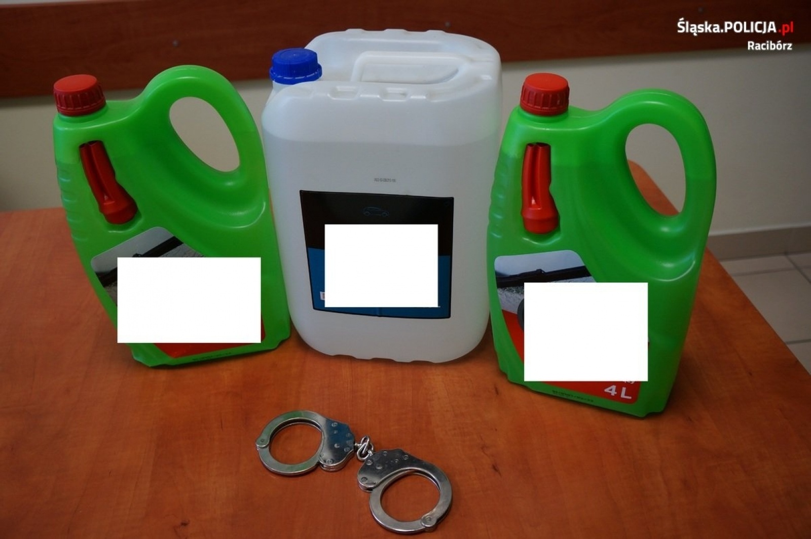Zdjęcie w galerii na portalu naszraciborz.pl: Tego jeszcze nie było. Złodziej oferował policjantom łup jako łapówkę wiadomości z regionu