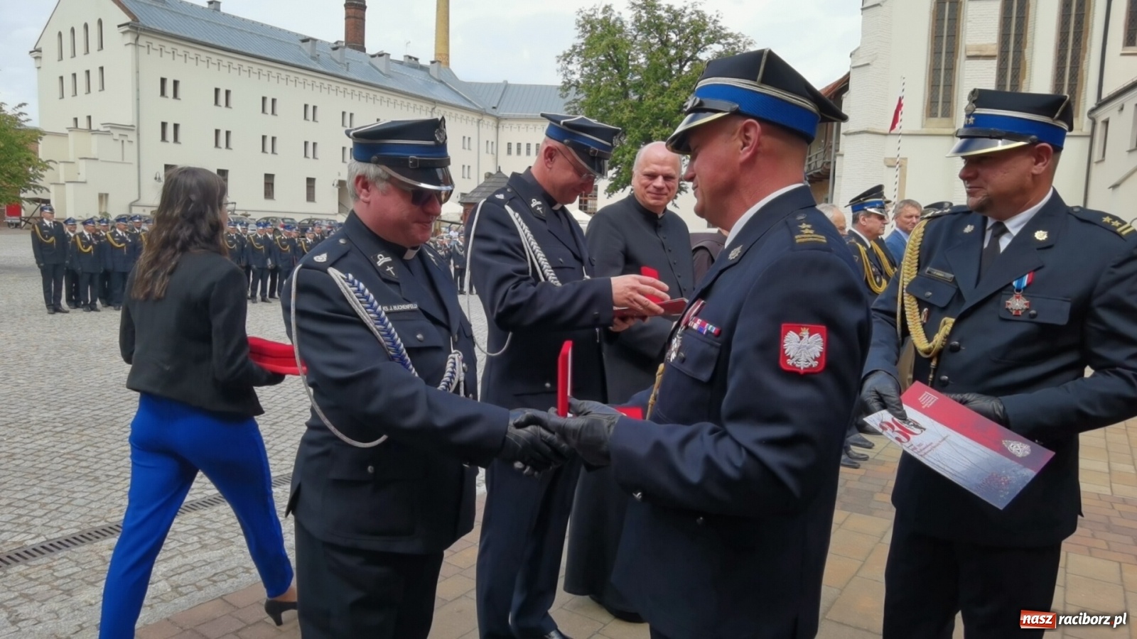 Zdjęcie w galerii na portalu naszraciborz.pl: Cisi aniołowe drugiego człowieka. Dzień Strażaka na Zamku Piastowskim [FOTO i WIDEO] wiadomości z regionu