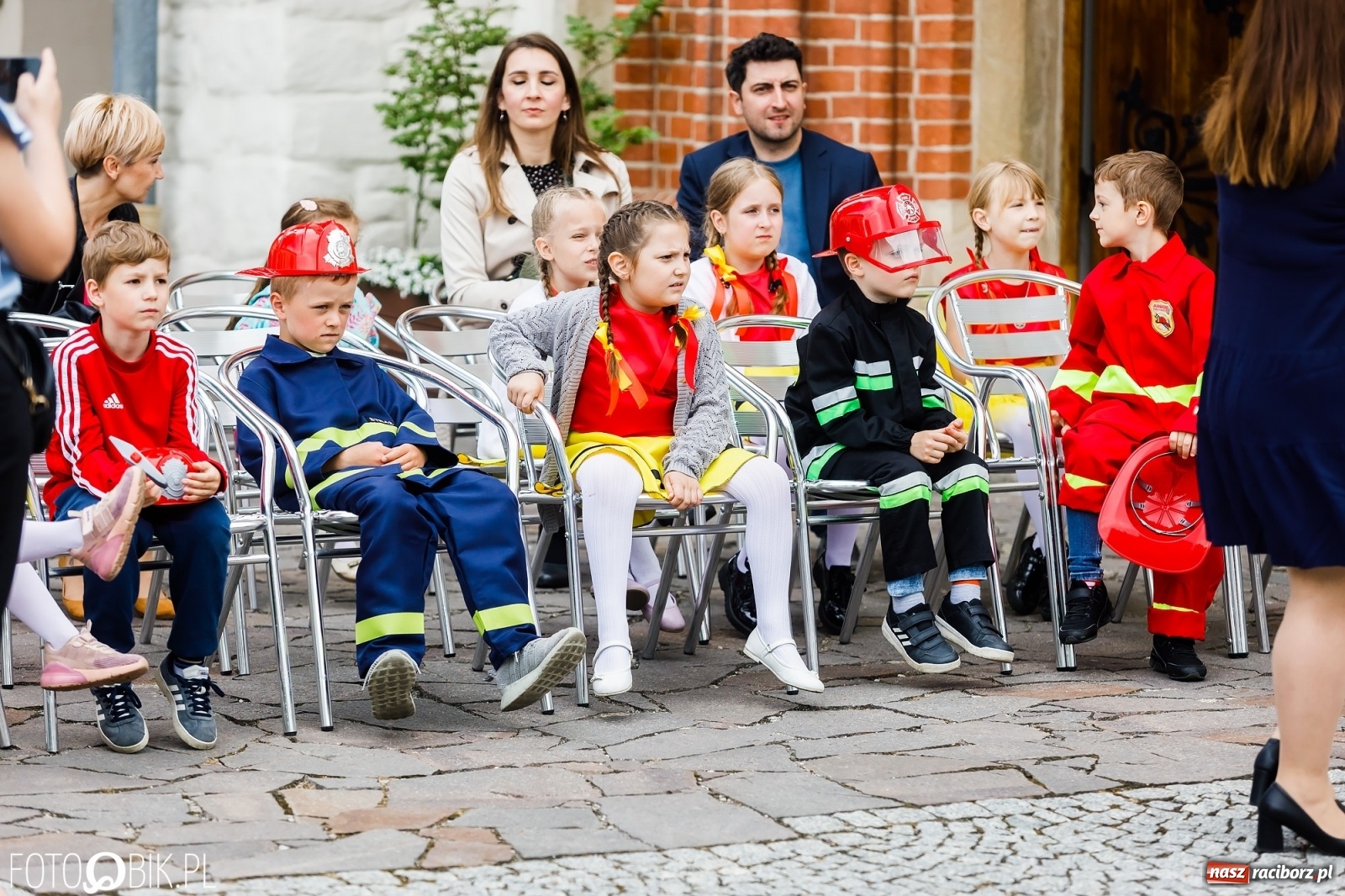 Zdjęcie w galerii na portalu naszraciborz.pl: Cisi aniołowe drugiego człowieka. Dzień Strażaka na Zamku Piastowskim [FOTO i WIDEO] wiadomości z regionu